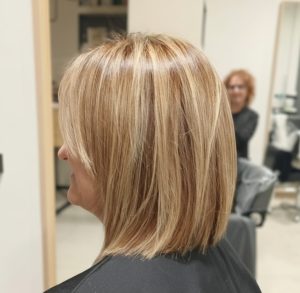 Peluquería en Mieres con servicios de corte, color y mechas - Adela Muñiz